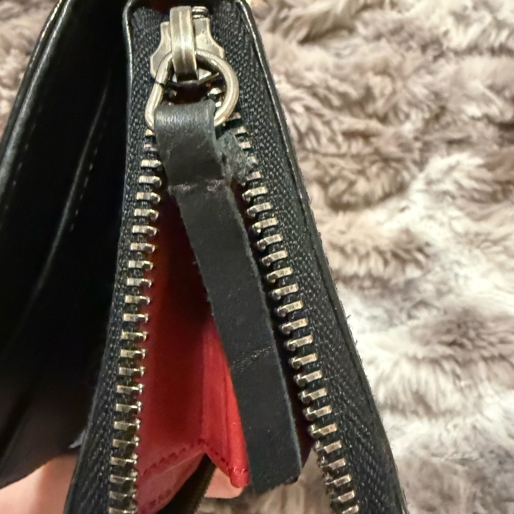 Christian Louboutin Black Leather Wallet with Gold Chain - Picture 9 of 10